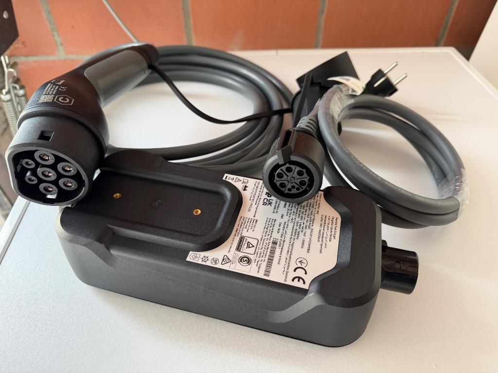 BMW Flexible Fast Charger Type 2 –originele EV laadkabel 16A, Enlèvement, Neuf, Borne de recharge et Câble de charge