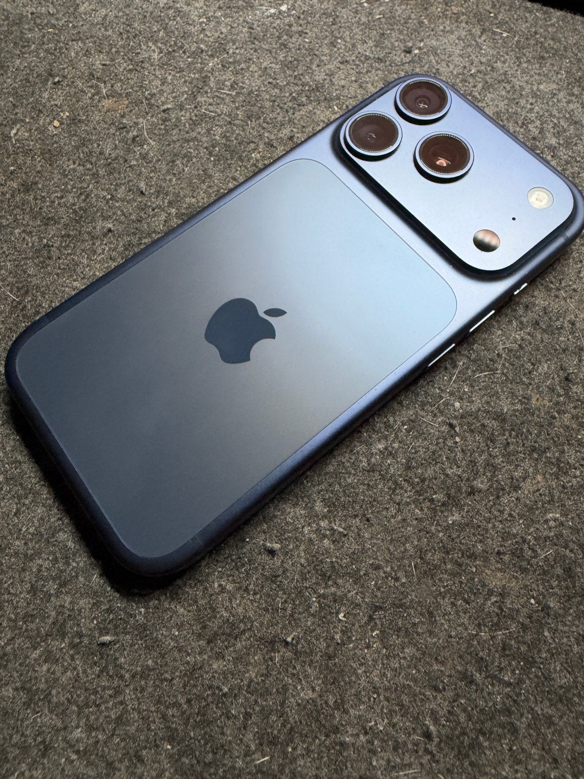 Iphone 17 pro deep blue 256gb, 256 GB, Blauw, Ophalen of Verzenden, Zo goed als nieuw
