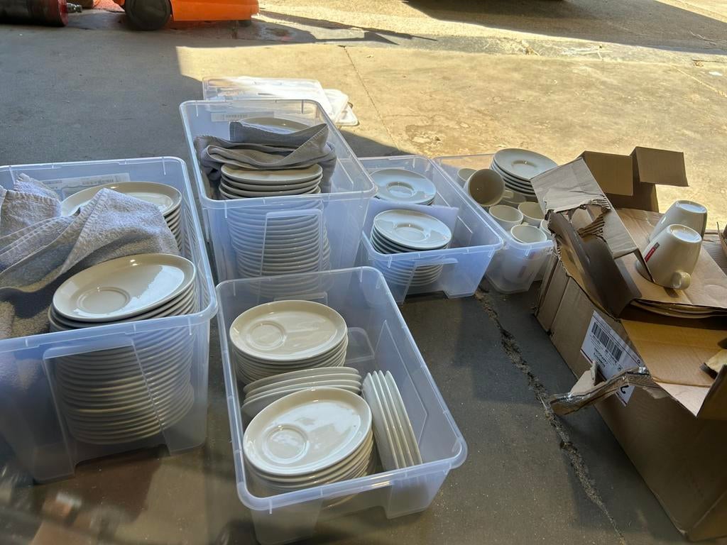 Lot de tasses Rombouts et sous-tasses, Ophalen of Verzenden, Zo goed als nieuw, Porselein, Kop en/of schotel
