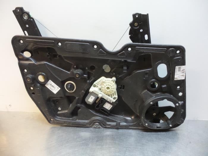 Mécanique vitre 4portes avant gauche d'un Volkswagen Golf (, -, 3 mois de garantie, Utilisé, -