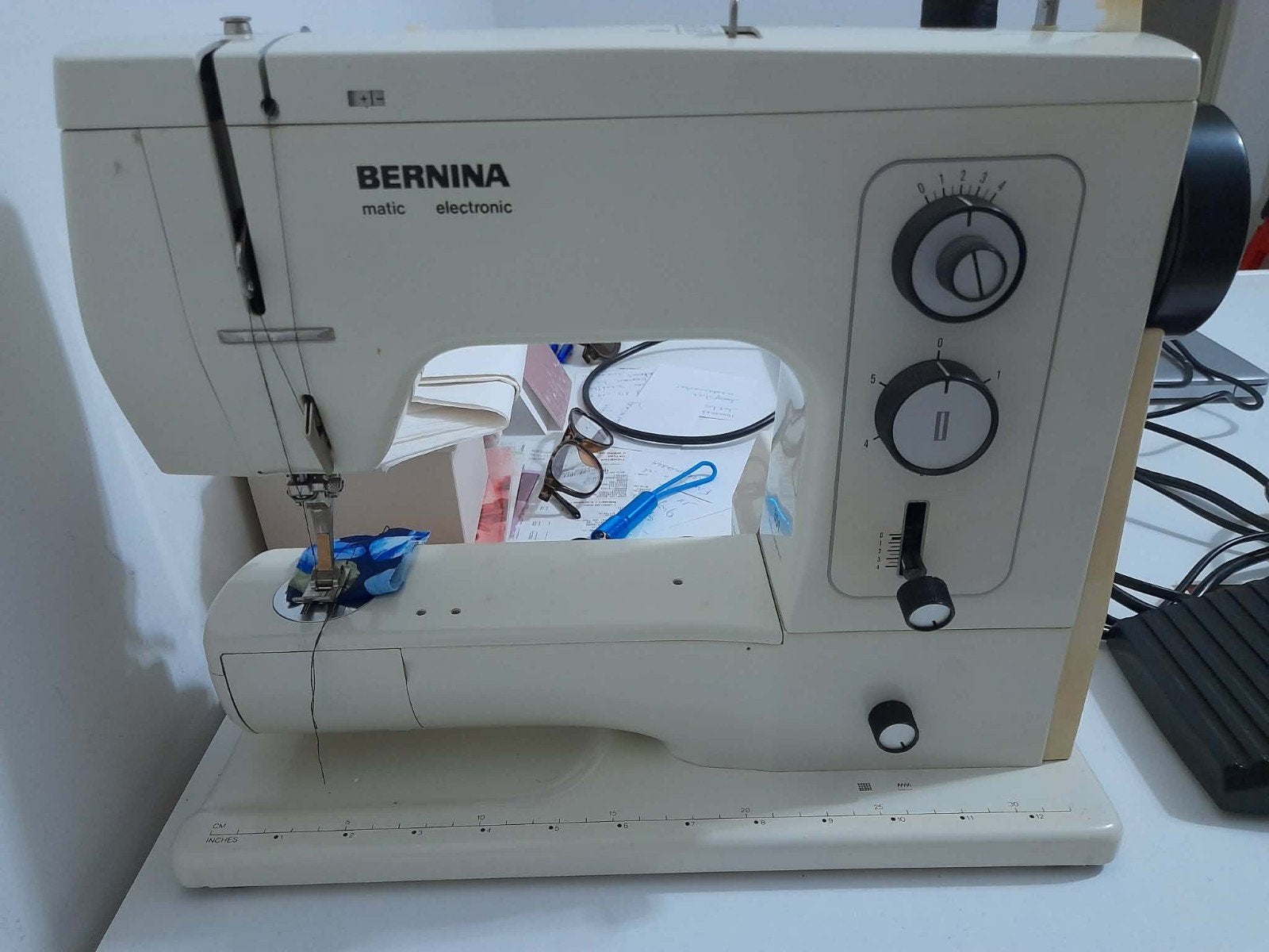 Naaimachine bernina, Ophalen, Naaimachine, Bernina