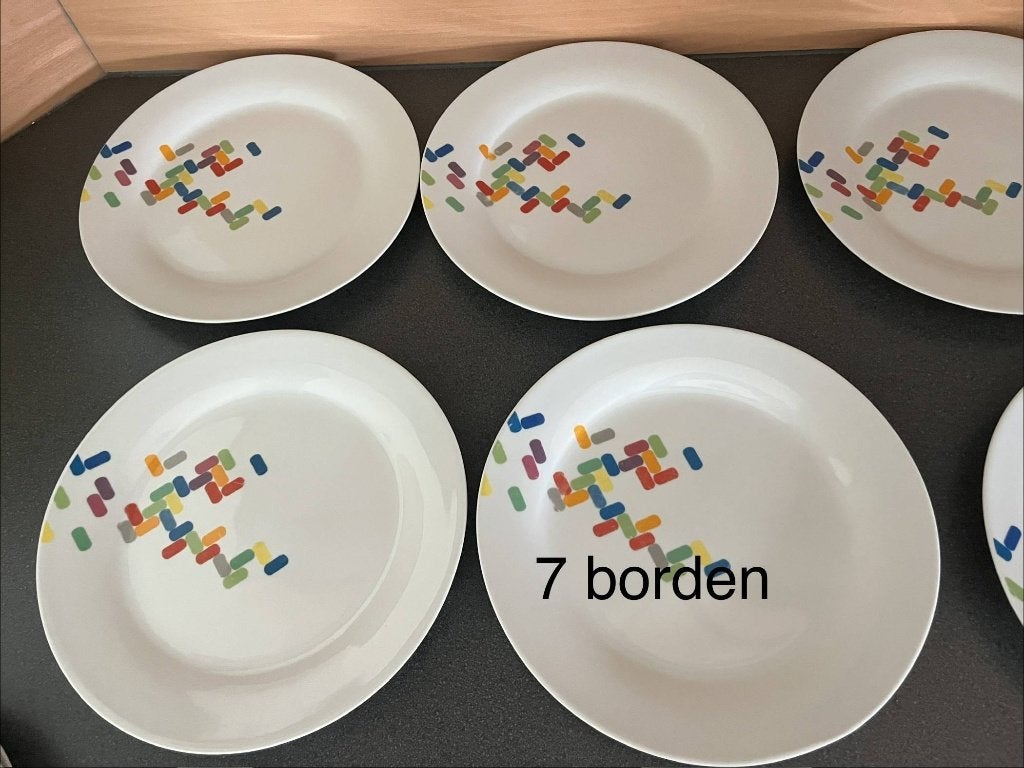 7 borden met kleurrijke figuurtjes, Ophalen, Gebruikt, Overige merken, Bord(en)