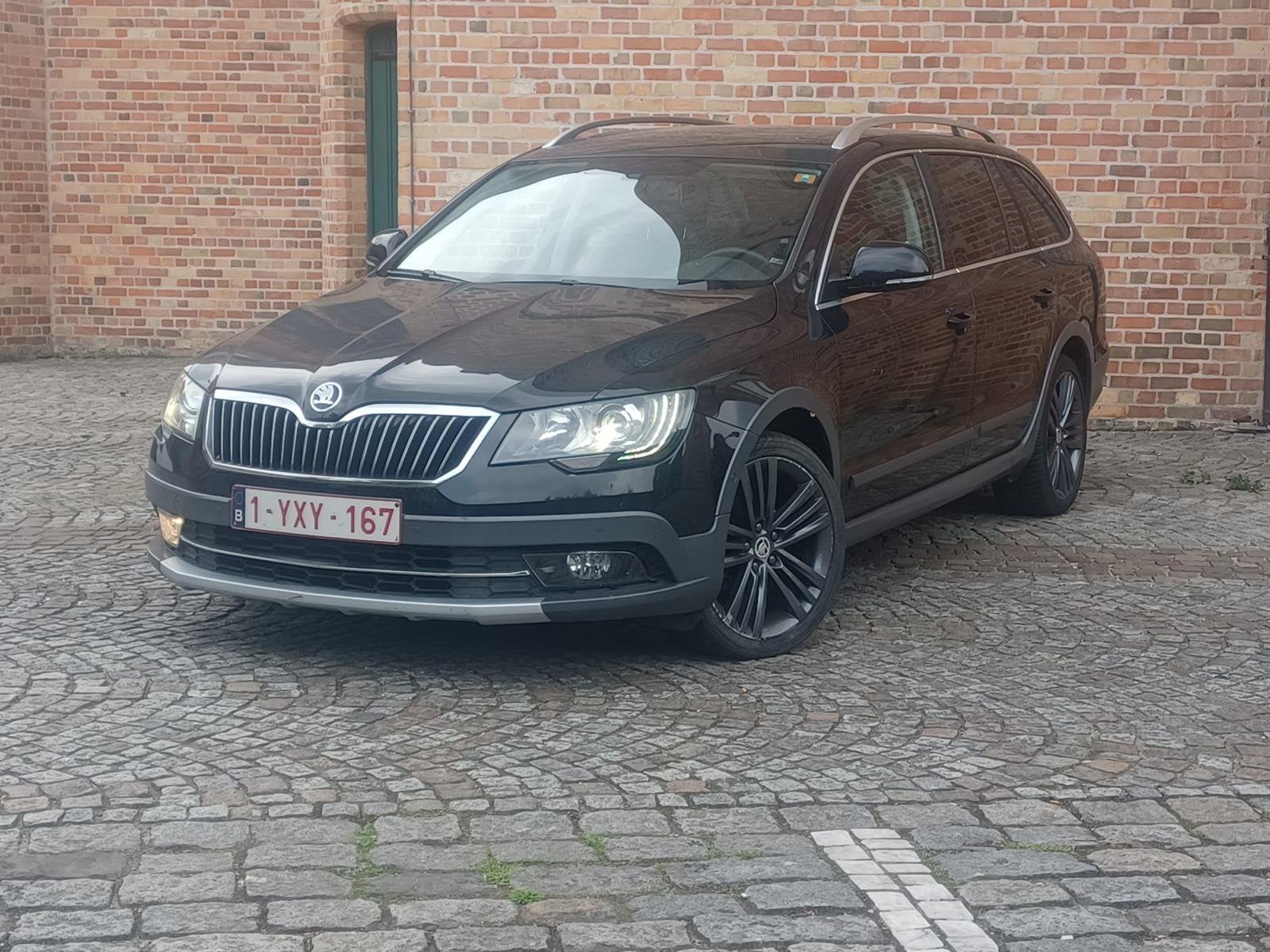 Skoda superb rijk uitgerust, Autos, Skoda, Euro 5, Achat, Diesel, Particulier