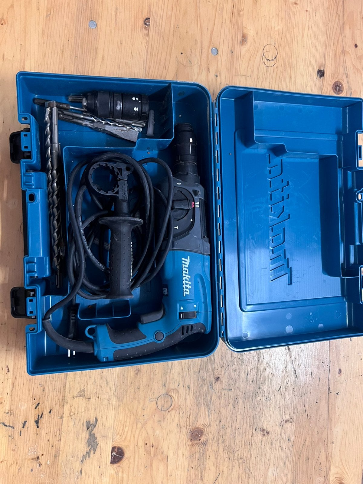 Makita HR2470 – Marteau perforateur SDS-Plus 780 W, Enlèvement, Comme neuf