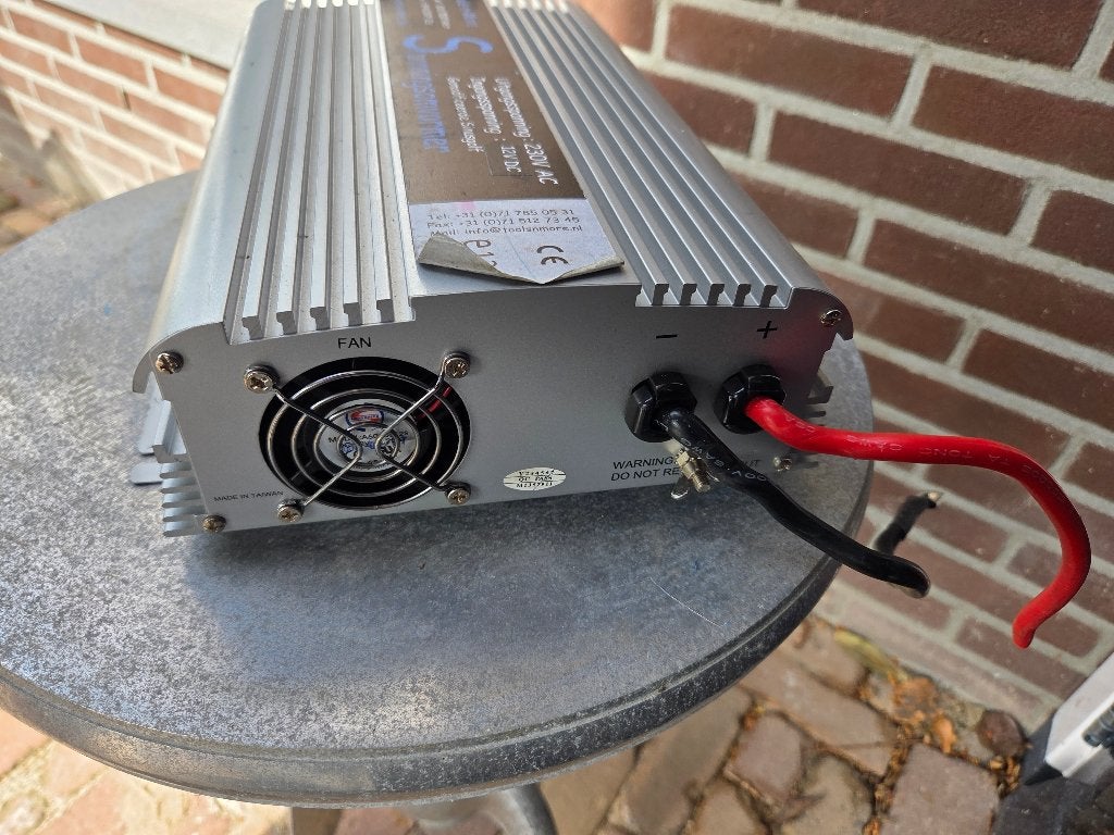 Omvormer Tools-n-more DC-AC 1000/ 2000 Watt, 12 volt, Ophalen, Gebruikt