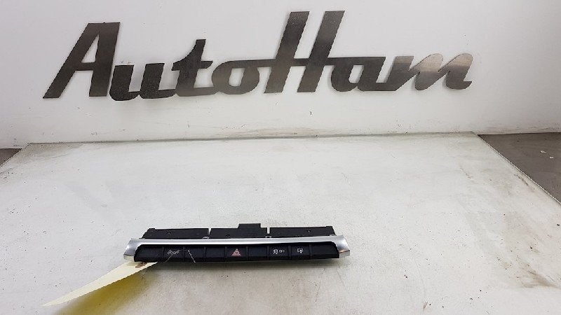 COMMUTATEUR Audi A3 Sportback (8VA / 8VF) (|8V0925301AT|), Auto-Union-Straße  1,
85057  Ingolstadt, DE, Info@audi.de, Audi, Utilisé