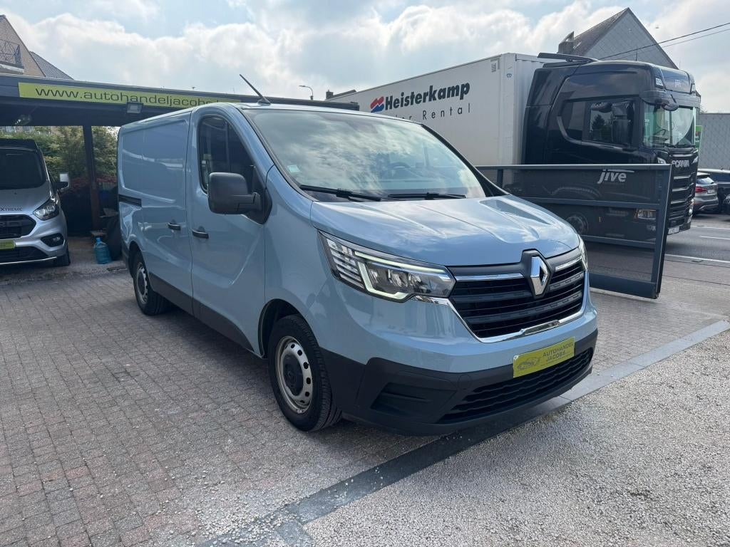 RENAULT TRAFIC * 2.0DCI * 3ZIT * CAMERA * APPLE CARPLAY, Voorwielaandrijving, Stof, Multifunctioneel stuurwiel, 4 cilinders