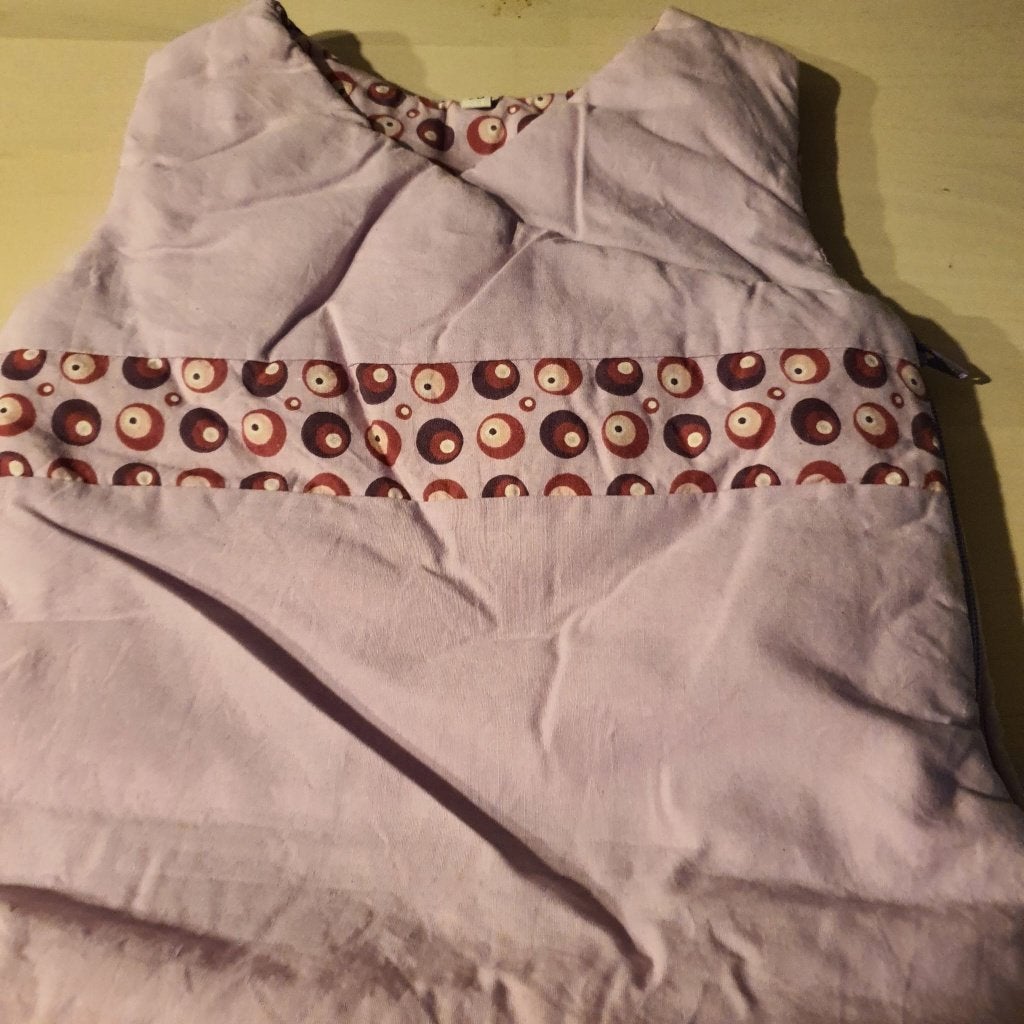 Paarse slaapzak maat 70 cm te koop, Enfants & Bébés, Couvertures, Sacs de couchage & Produits pour emmailloter, Enlèvement ou Envoi