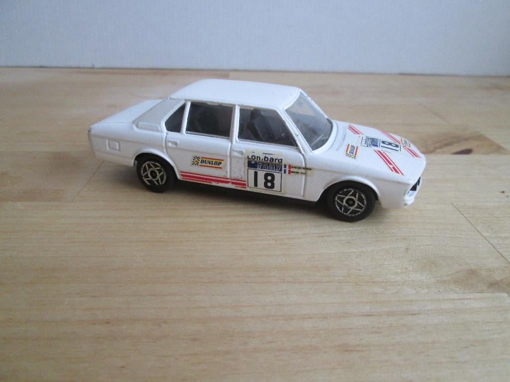 Solido 1304 BMW 530 Rallye weiß mit Aufklebern 1:43, Hobby en Vrije tijd, Modelauto's | 1:43, Ophalen of Verzenden, Gebruikt, Auto
