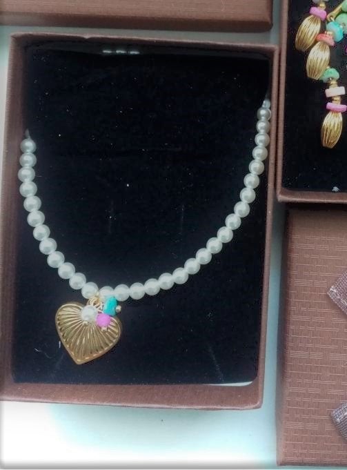 nieuw collier perles ketting hart , 40cm + 5cm , kleurvast, Bijoux, Sacs & Beauté, Neuf, Pierre ou Minéral, Enlèvement ou Envoi