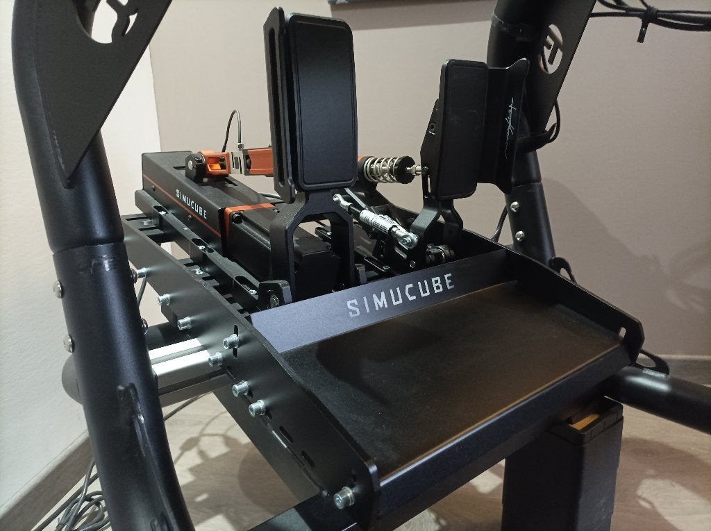 Simucube Active Pedal Ultimate, Consoles de jeu & Jeux vidéo, Autres types, Autres marques, Retour de force, Comme neuf