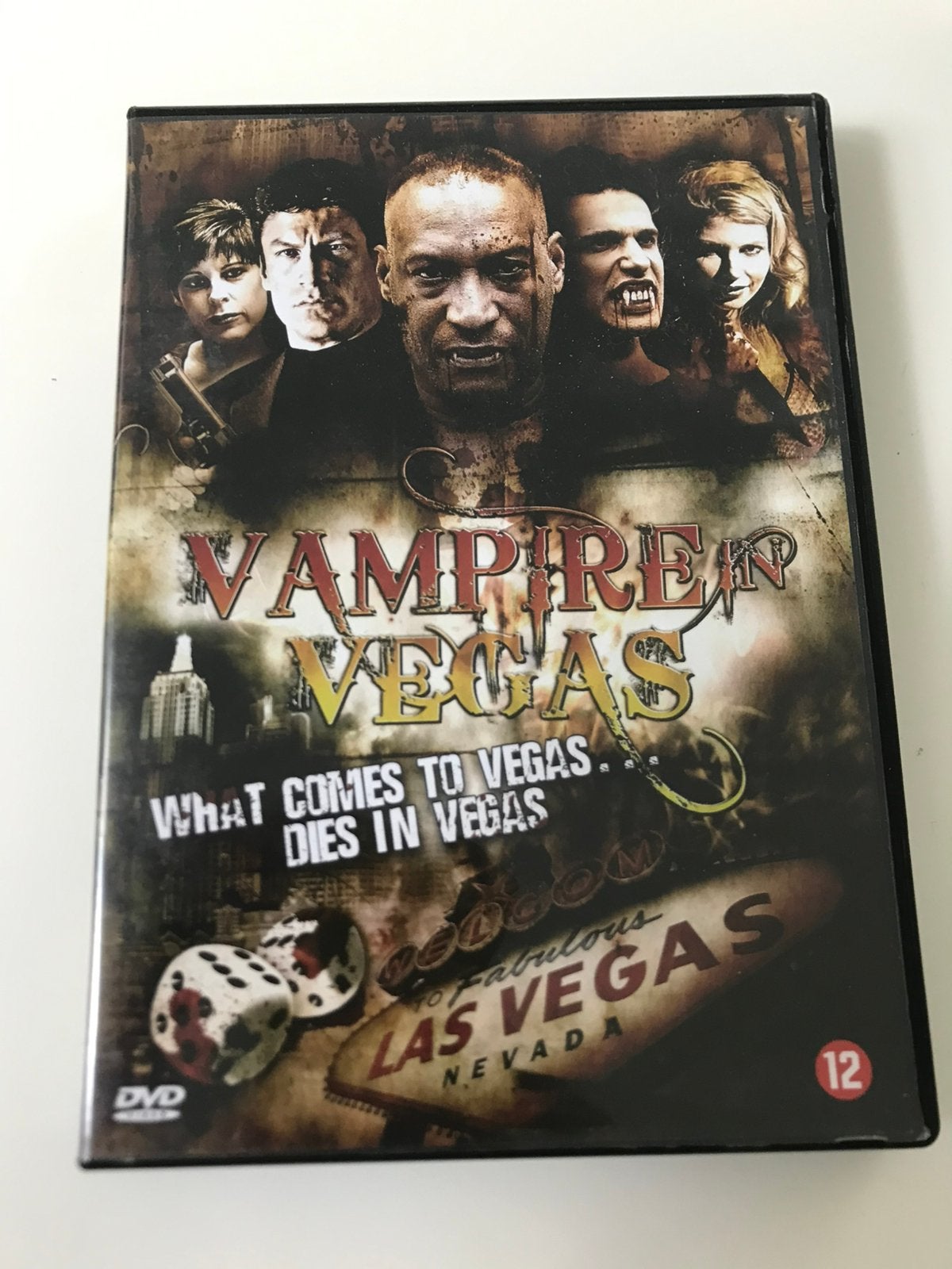 DVD Vampire in Vegas, CD & DVD, DVD | Horreur, Enlèvement ou Envoi, Anglais, Vampires ou Zombies, À partir de 16 ans