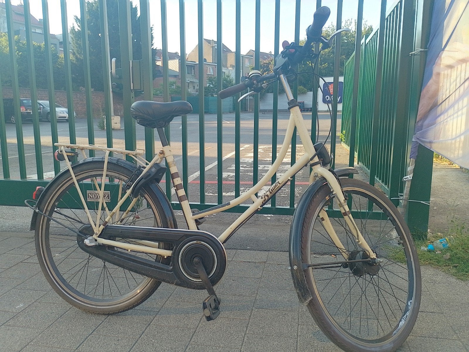 Kleine fiets met 3 versnellingen, slot en licht, Fietsen en Brommers, Ophalen