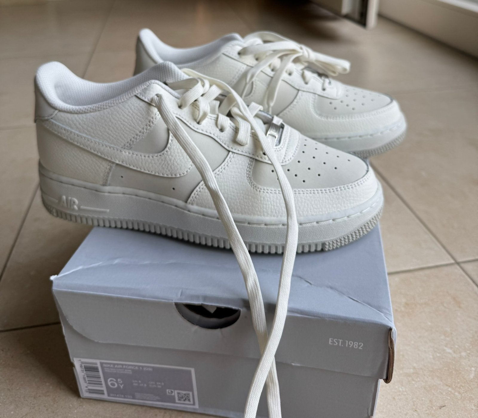Nike Air Force 39, Enlèvement ou Envoi, Comme neuf, Blanc