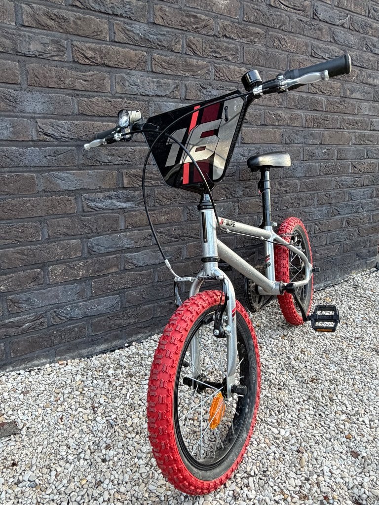 BMX Btwin ‘Wipe’ 16 inch in prima staat, Ophalen, 16 tot 20 inch, Velgrem, B-Twin