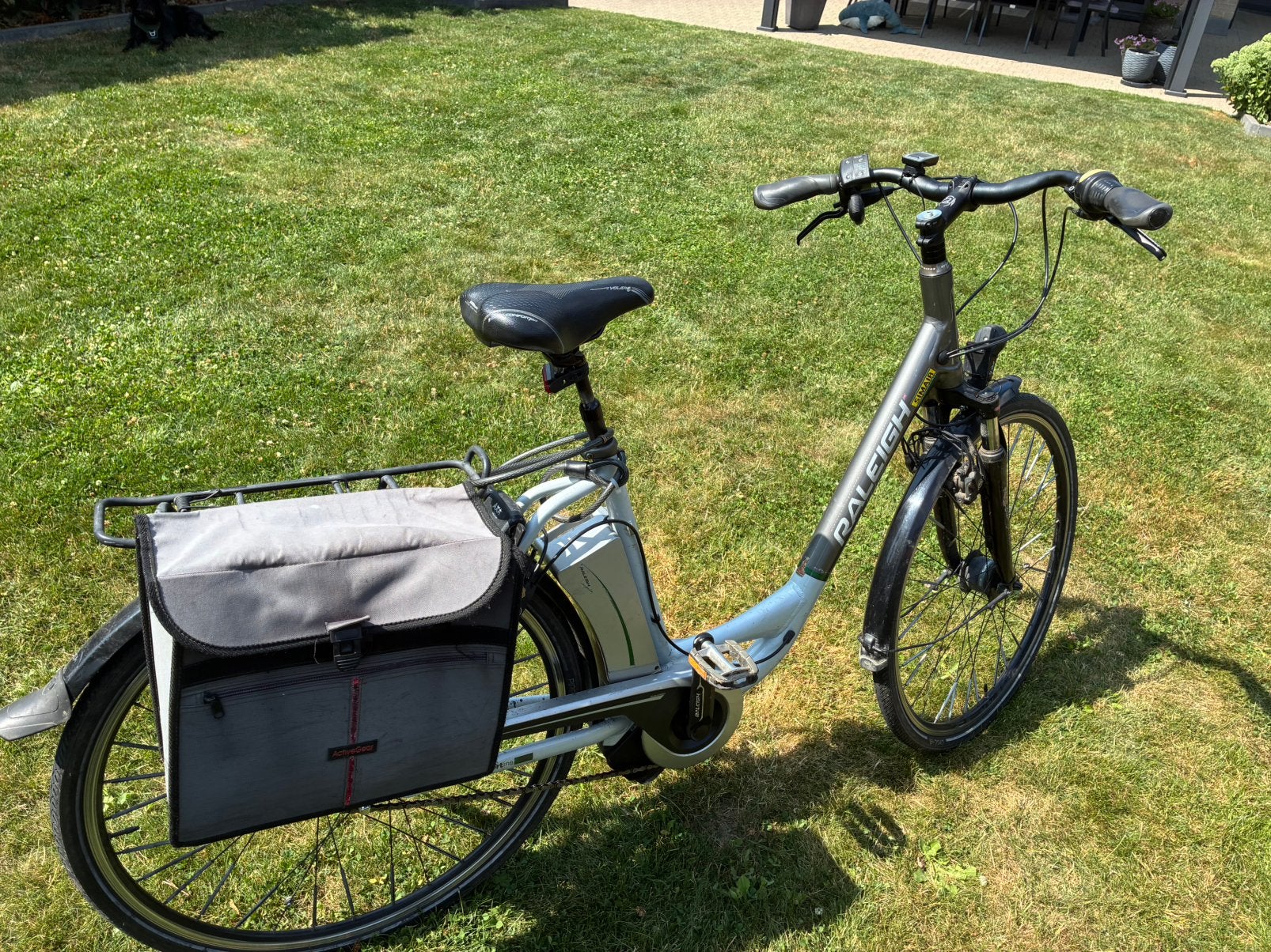 Vélo électrique Raleigh **défaut**, Vélos & Vélomoteurs, Vélos électriques, Comme neuf, Enlèvement