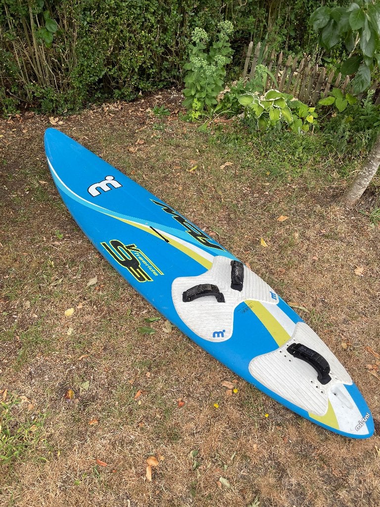 Windsurfplank Mistral Freeride V95 in zeer goede staat, Watersport en Boten, Windsurfen, Ophalen, Gebruikt, Plank, 250 tot 300 cm