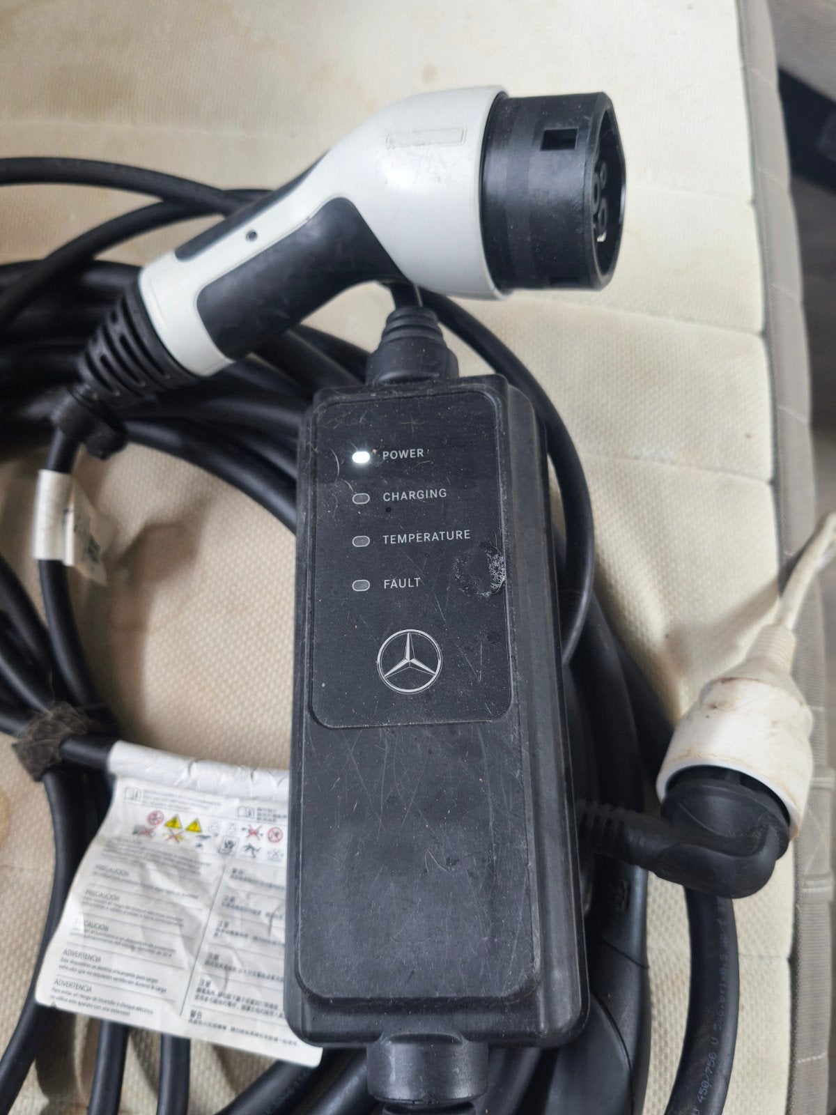 chargeur Mercedes, Enlèvement ou Envoi