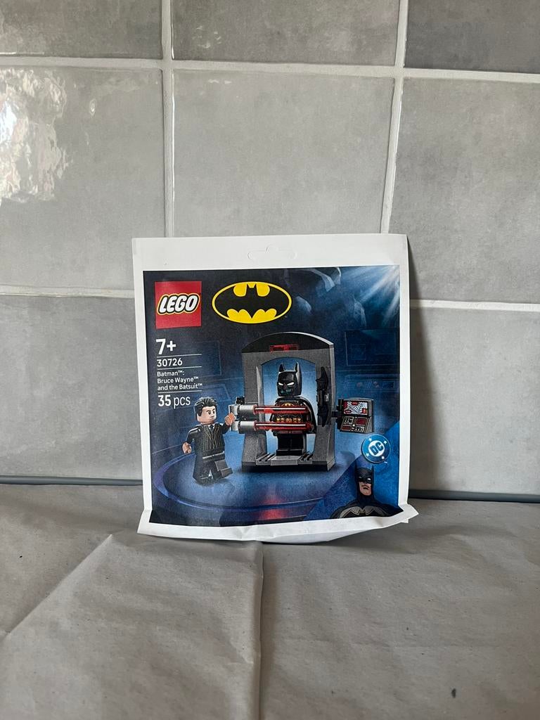 LEGO Batman 30726 Bruce Wayne and the Batsuit - Nieuw, Overige thema's, Lego, Nieuw, Ophalen of Verzenden