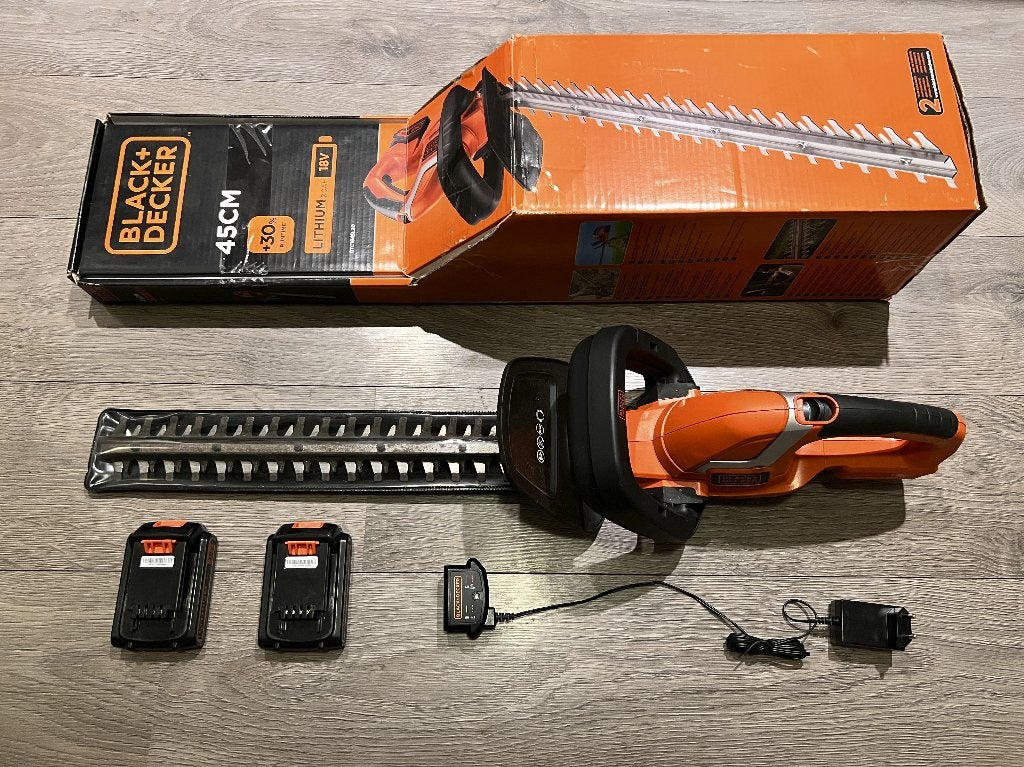 Black&Decker Accu Heggenschaar met 2 Accu’s, Ophalen, Gebruikt, Accu, Black&Decker