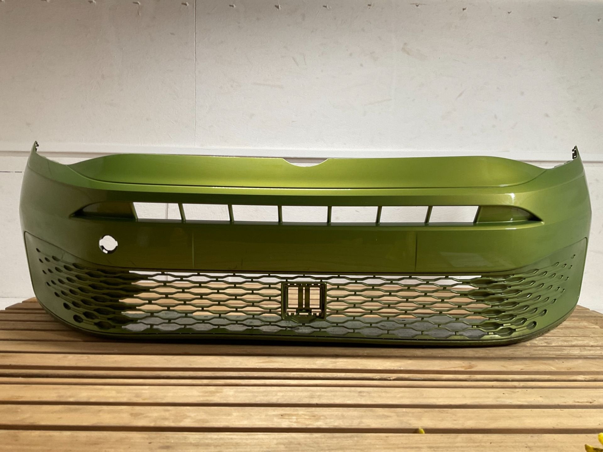 Bumper Volkswagen CADDY 2K7807221A 2021+ LAK Groen Metallic, Gebruikt, Volkswagen AG, Vw@volkswagen.de, Bumper