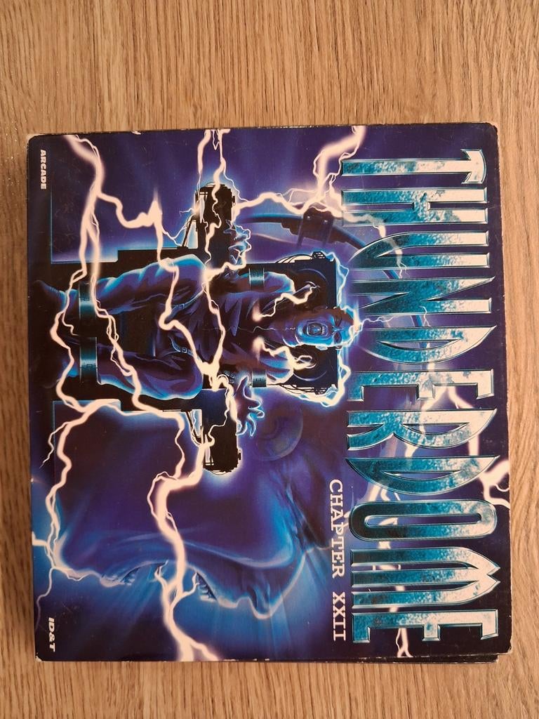 Thunderdome 12, CD & DVD, Envoi