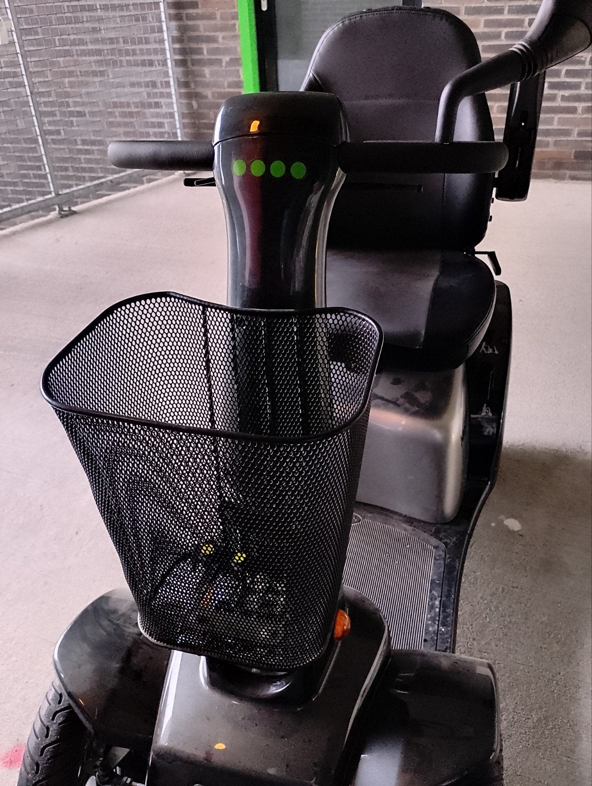 : Vaste prijs: Luxe Life & Mobility Mezzo 4 Scootmobiel – Sl, Diversen, Ophalen, Gebruikt, Life and Mobility, 16 km/u of meer