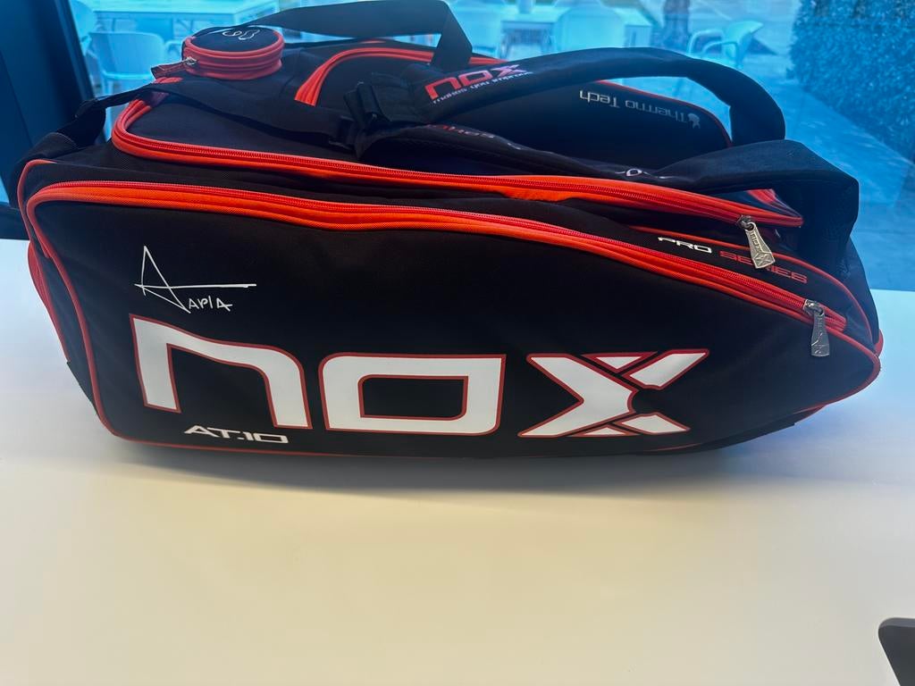 Padeltas Nox AT 10, Enlèvement, Comme neuf, Sac de padel