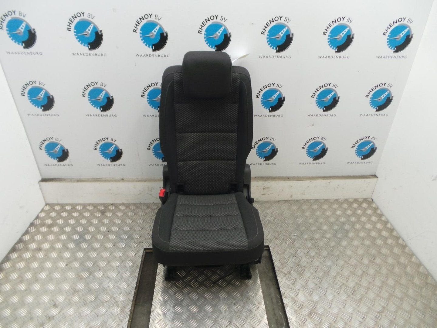 VOLKSWAGEN TOURAN 2.0 TDI SCR COMFORTL BANK / STOEL 2016, Auto-onderdelen, Ophalen of Verzenden, Gebruikt, Stiba lid