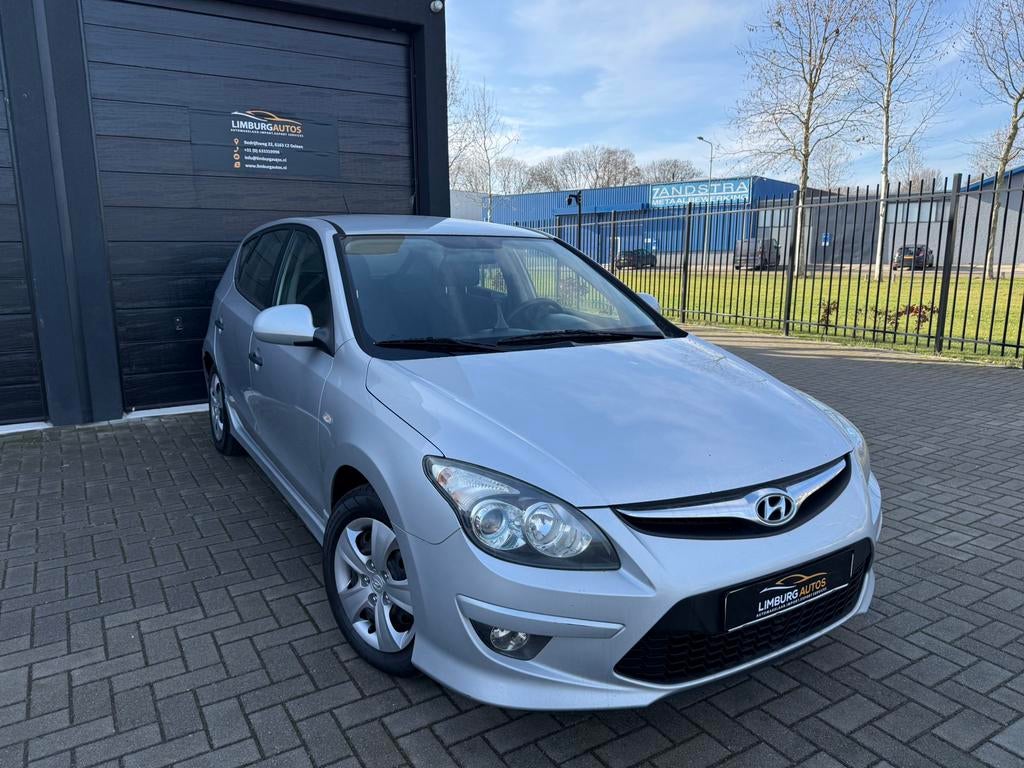 Hyundai I30 1.6 CRDi Edition Plus Airco Elek Ramen 6Bak, Auto's, 4 deurs, Stof, 4 cilinders, Bedrijf