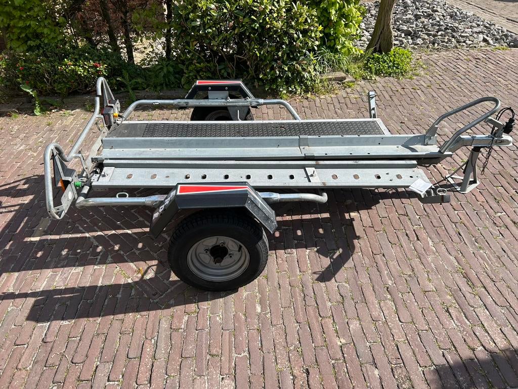 Erde PM 310 motortrailer, Ophalen, Zo goed als nieuw