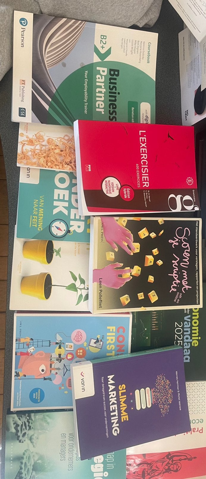 Boeken 1e jaar bachelor marketing HoGent, Verzamelen, Telefoonkaarten, Ophalen