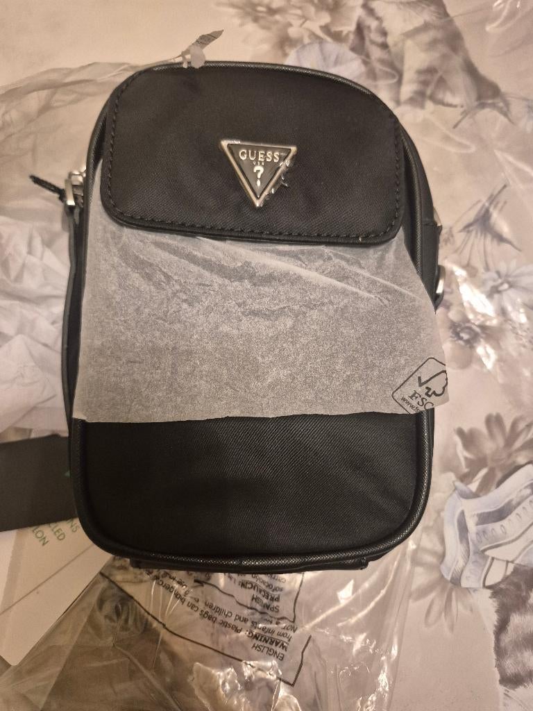 Sac bandoulière guess neuf, Enlèvement, Neuf