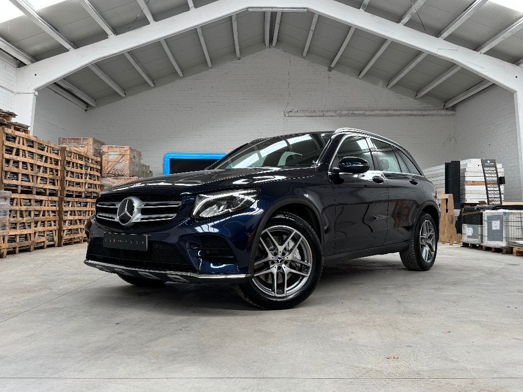 2018 Mercedes-Benz GLC250 4-Matic AMG-Line CAVANSIETBLAUW, Auto's, Automaat, Dealer onderhouden, 4 cilinders, Blauw