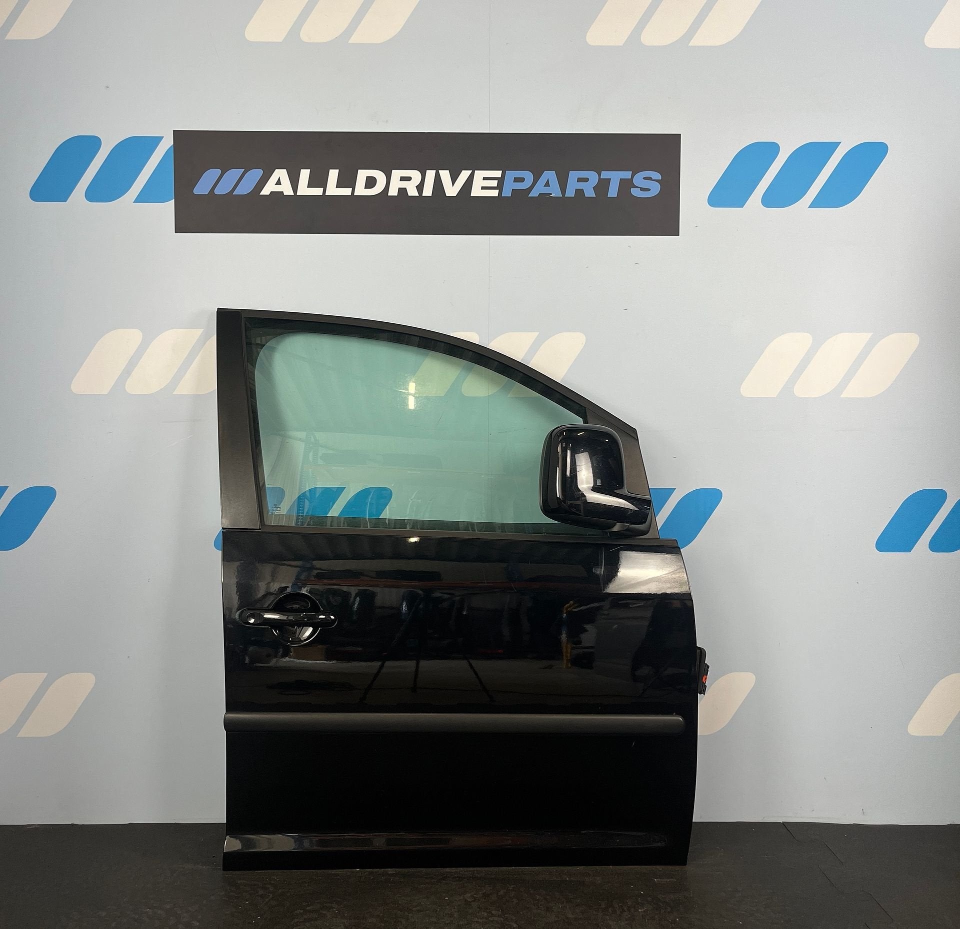 Voorportier rechts VW Caddy zwart Deep Black LC9X 2K0831056B, Gebruikt, -, Deur, -