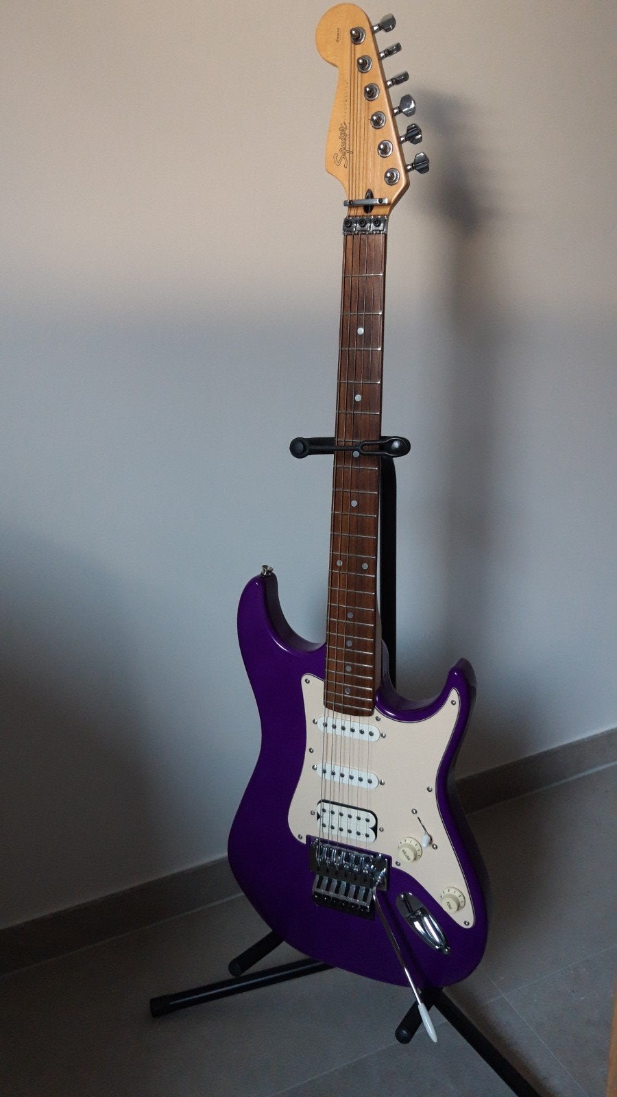 Squier Stagemaster HSS CY99 (Stratocaster) van Fender, Muziek en Instrumenten, Fender