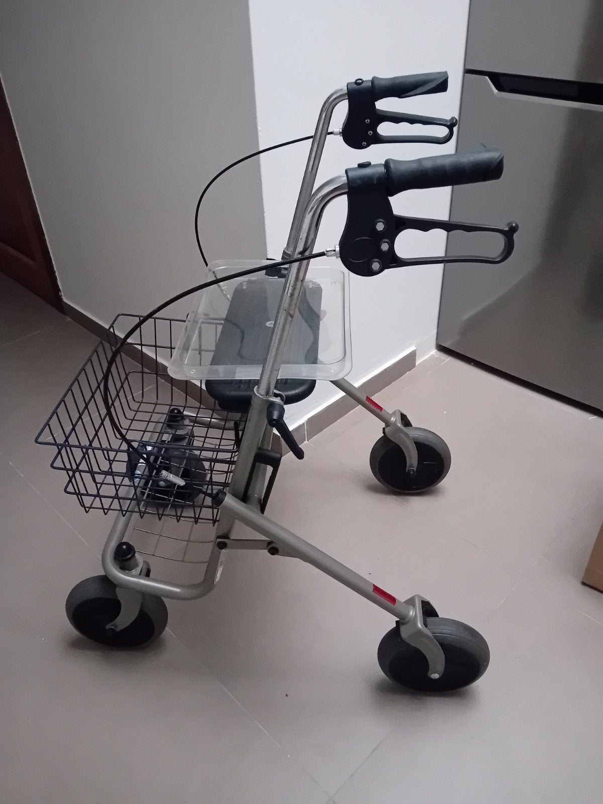 De comfortabele rollator: met zitje, mand, transpalade, Diversen, Ophalen