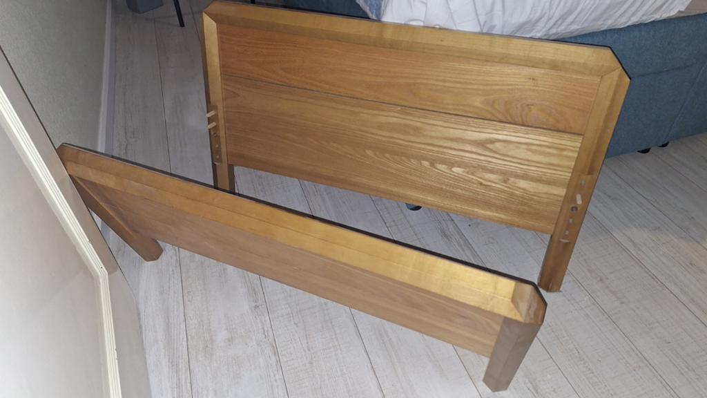 Lit 90 cm. Qualité très correcte. Matelas séparément si, Enfants & Bébés, Enlèvement
