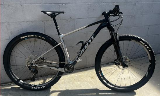 Gaint mountainbike, Ophalen, Vering, 10 tot 15 versnellingen, Giant