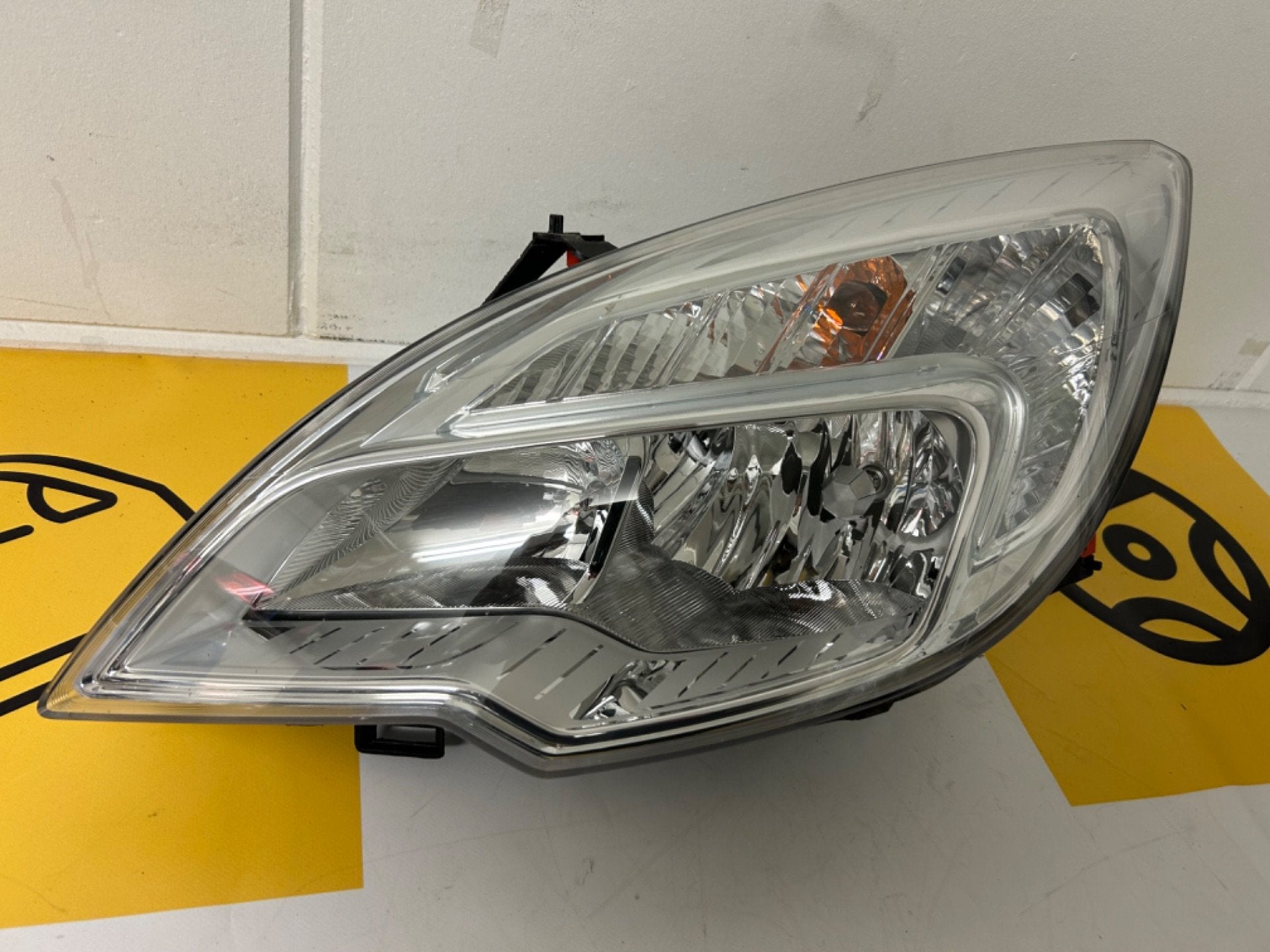 Koplamp Opel Meriva B Links (halogeen 13286612 koplamp, Info@fabrikant.eu, Fabrikantstraat 1
1000 AA  Amsterdam, NL, Opel, Fabrikant BV