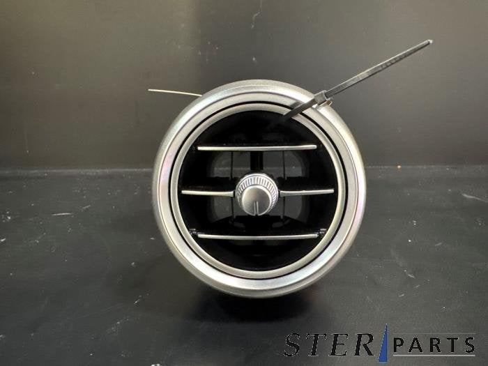 Grille aération tableau de bord d'un Mercedes C-Klasse, 3 mois de garantie, Utilisé, -, -