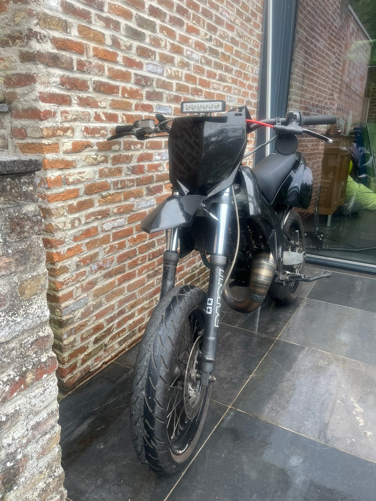 brommer - Derbi Senda Sm-Xtreme 50cc, Ophalen, 6 versnellingen, 50 cc, Klasse B (45 km/u)