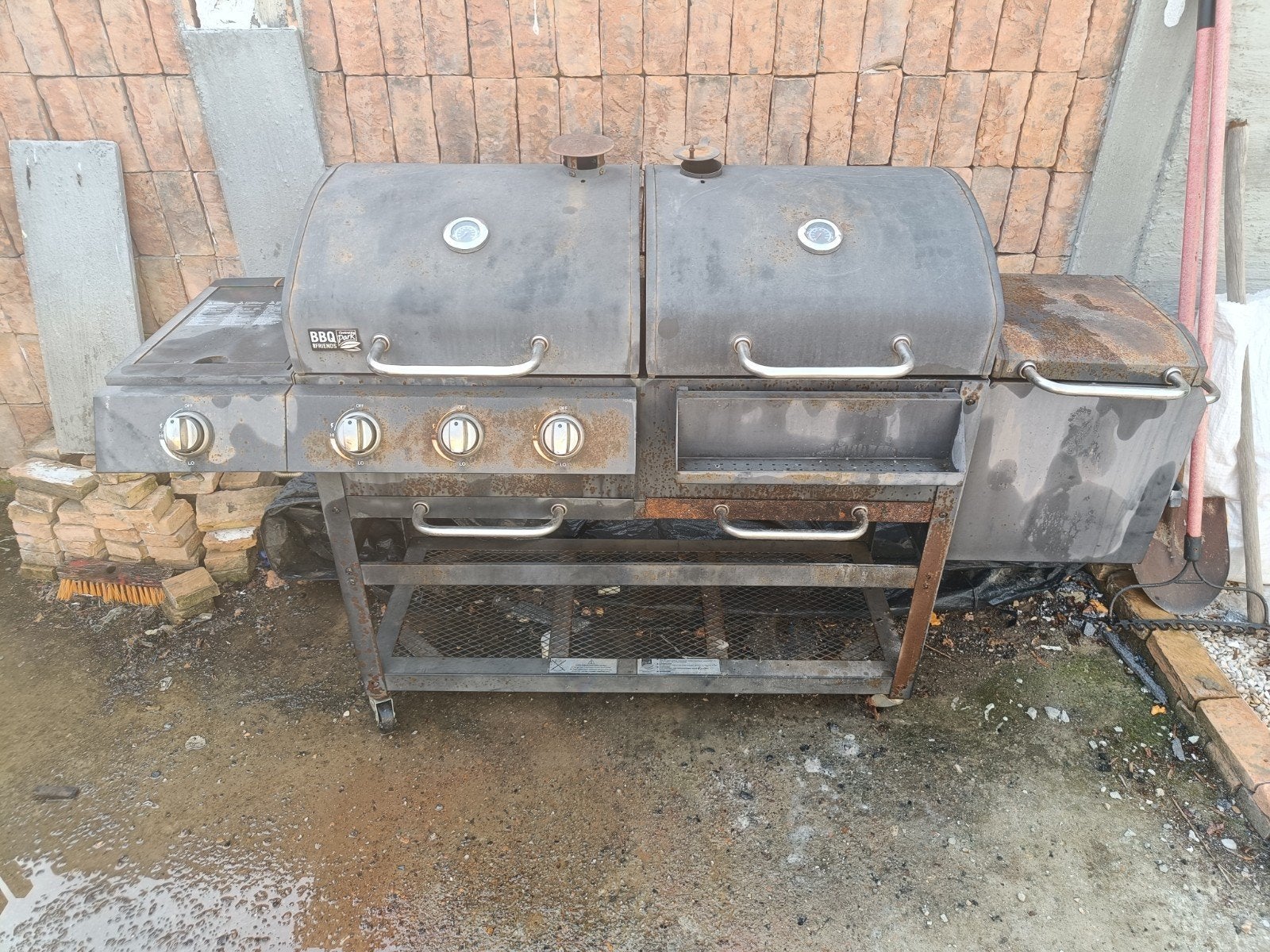 Central Park hybride BBQ (gas en houtskool), Tuin en Terras, Ophalen, Gebruikt, Central park