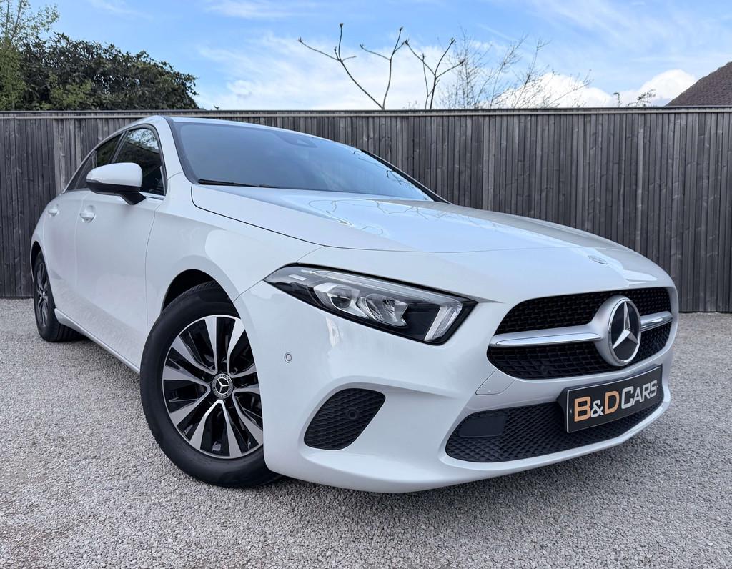 Mercedes-Benz A 180 d FULL-LED/ZETELVERW/CAM/HALF-LEDER NETT, Auto's, Gebruikt, 4 cilinders, 116 pk, Leder en Stof