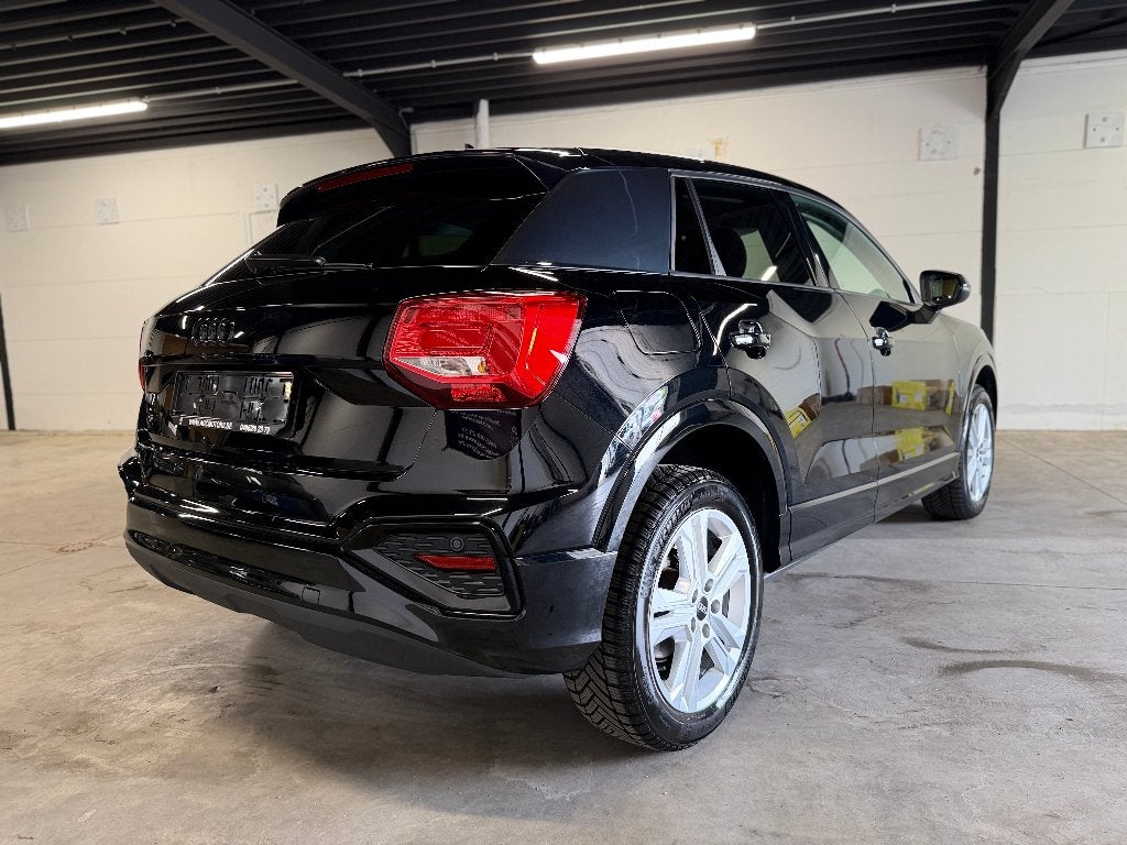Audi Q2 3.0 TFSI Geavanceerd, Auto's, Voorwielaandrijving, Zwart, Bedrijf, 5 deurs
