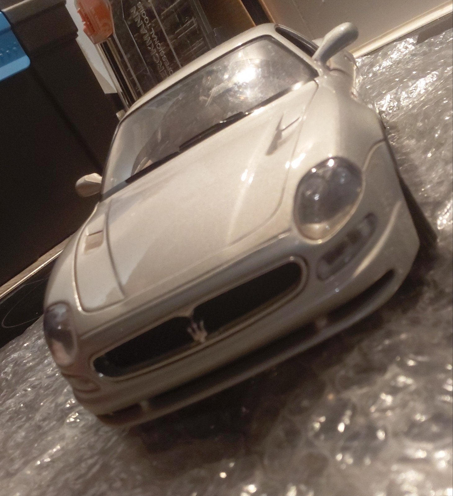 1/18 Maserati 3200 Gt, Hobby & Loisirs créatifs, Voitures miniatures | 1:18, Enlèvement ou Envoi