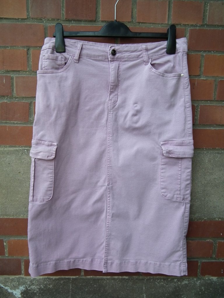Jupe pour femme. Taille 44 (Cassis) 98% coton, 2% élasthanne, Taille 42/44 (L), Cassis, Autres couleurs, Comme neuf