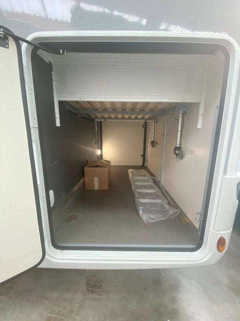 Mobilhome Mc Louis Avant-Garde 2024 met 10800km Aut 170 pk, Automaat, Ringverwarming, Diesel, Particulier