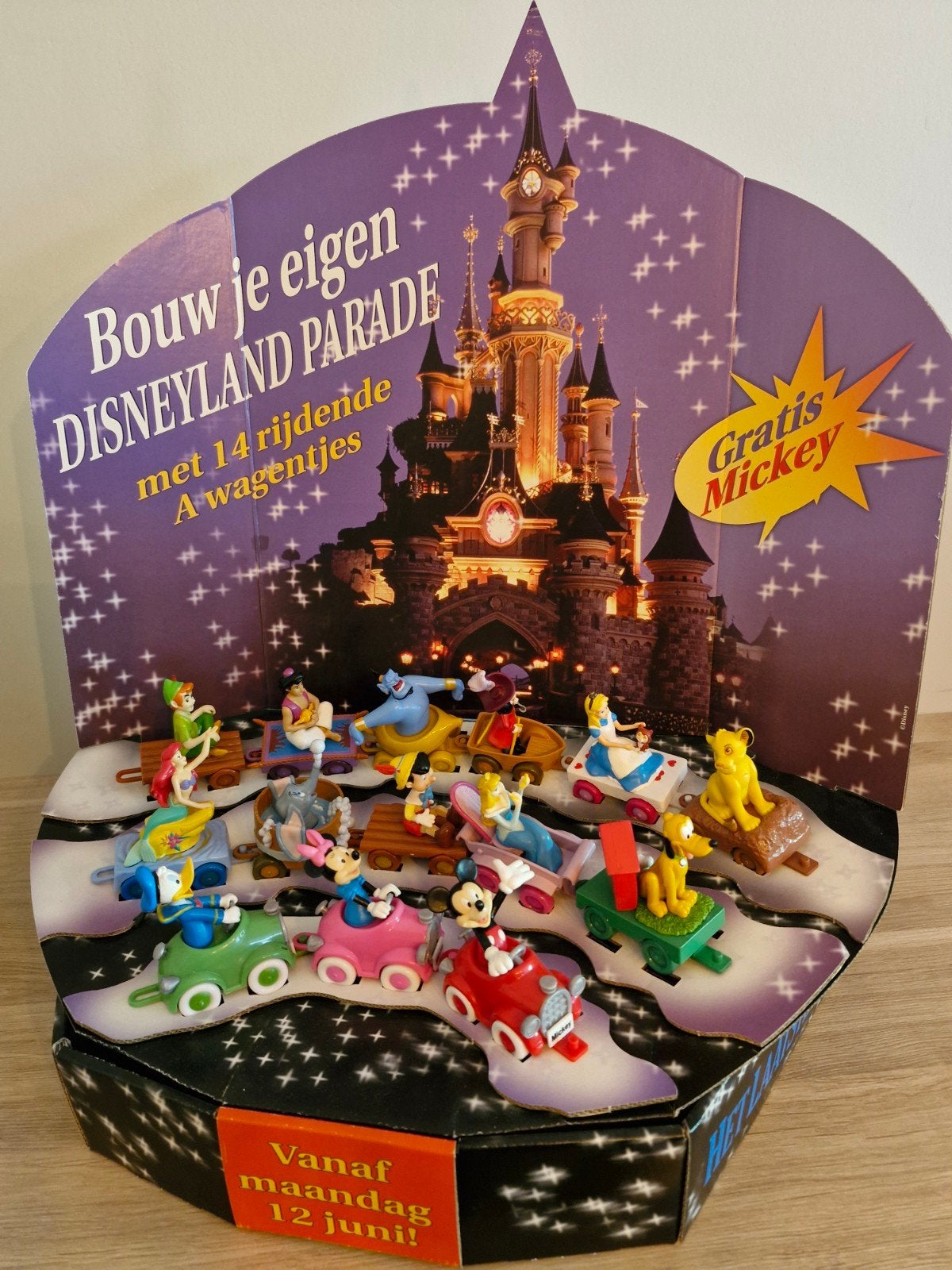 Disney kartonnen toonbank Display , Laatste nieuws krant, Ophalen of Verzenden, Overige figuren, Zo goed als nieuw, Overige typen