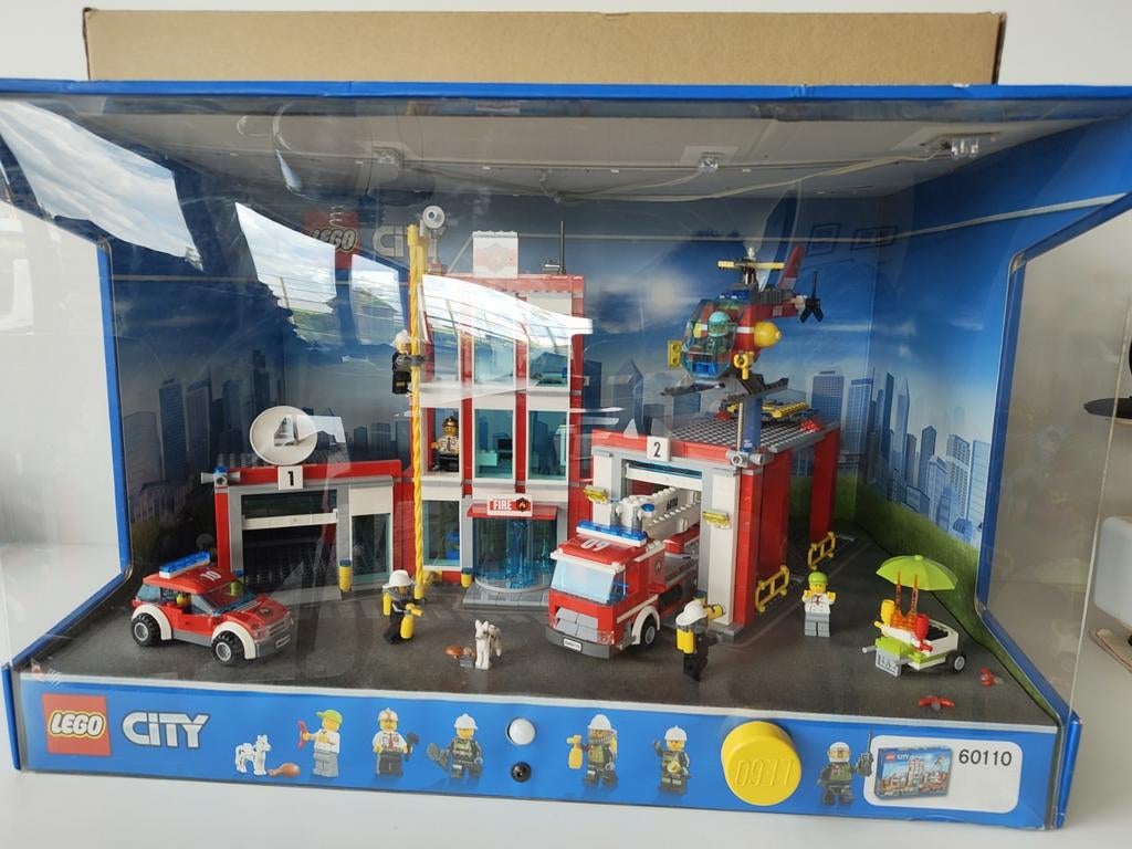 Lego City Diorama Vitrine display (60110), City, Lego, Enlèvement, Utilisé